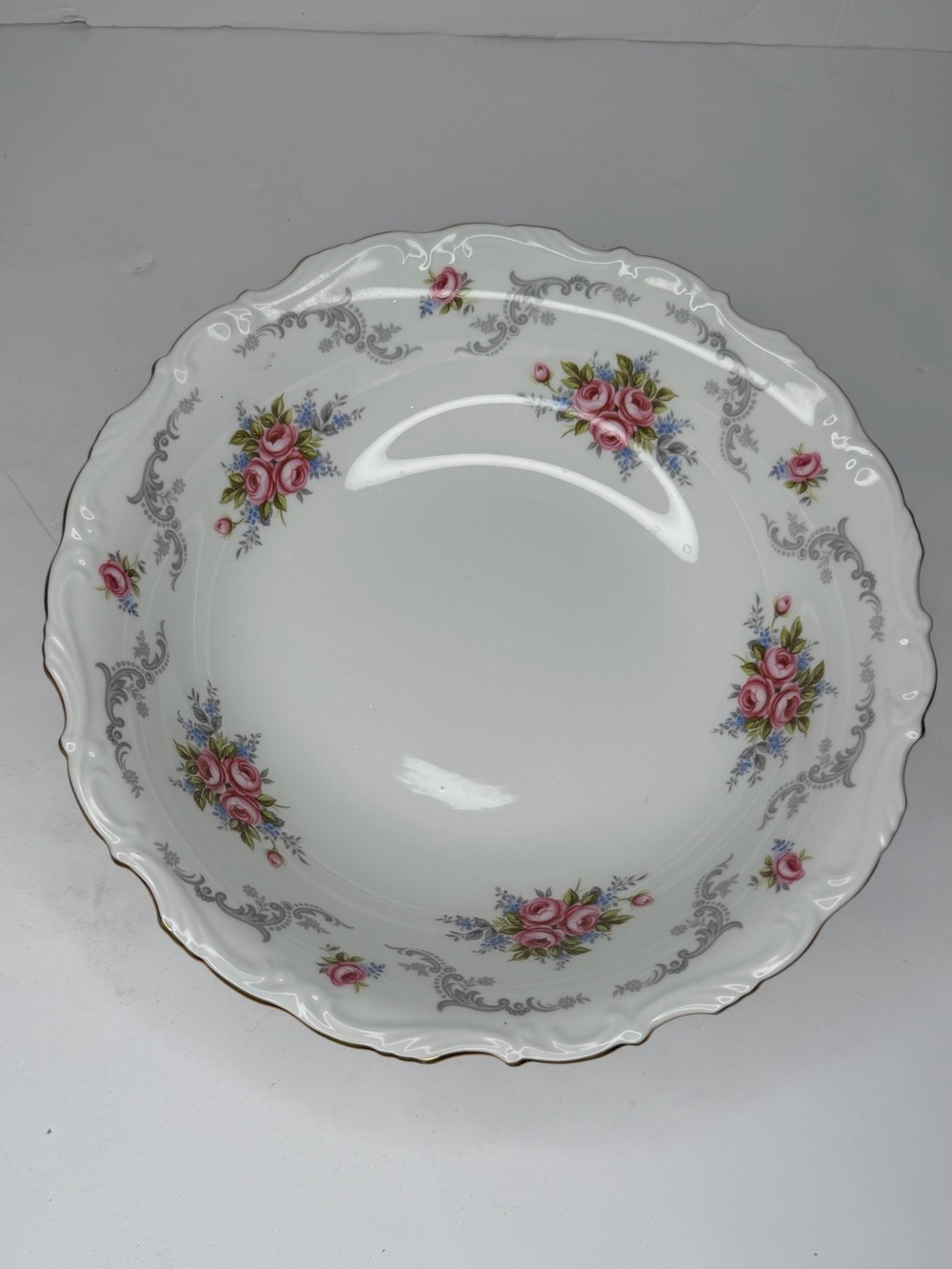 Vtg Royal Albert 9.25” Tranquility Bone China Vegetable Serving Bowl Gold Trim